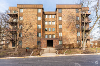 Building Photo - 420 Walnut Creek Rd