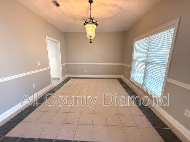 Building Photo - 12207 Lyndell Plantation Dr