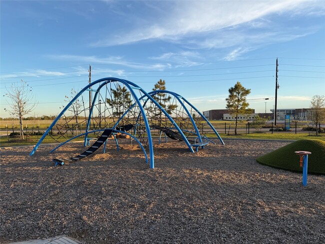 Building Photo - 1240 Woodflower Dr