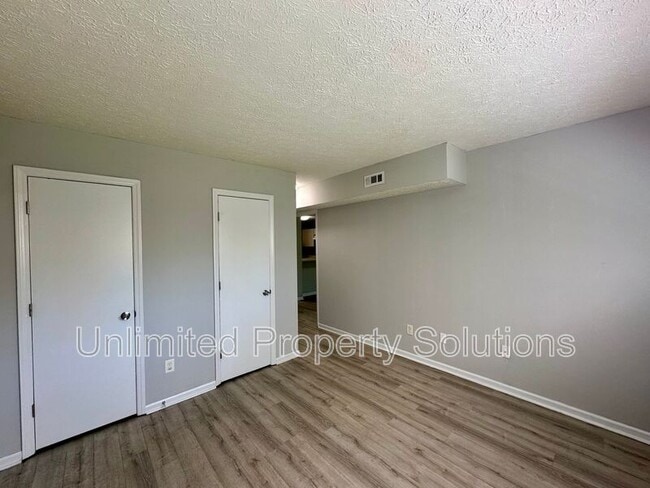 Building Photo - 205 Sunn Aire Ct