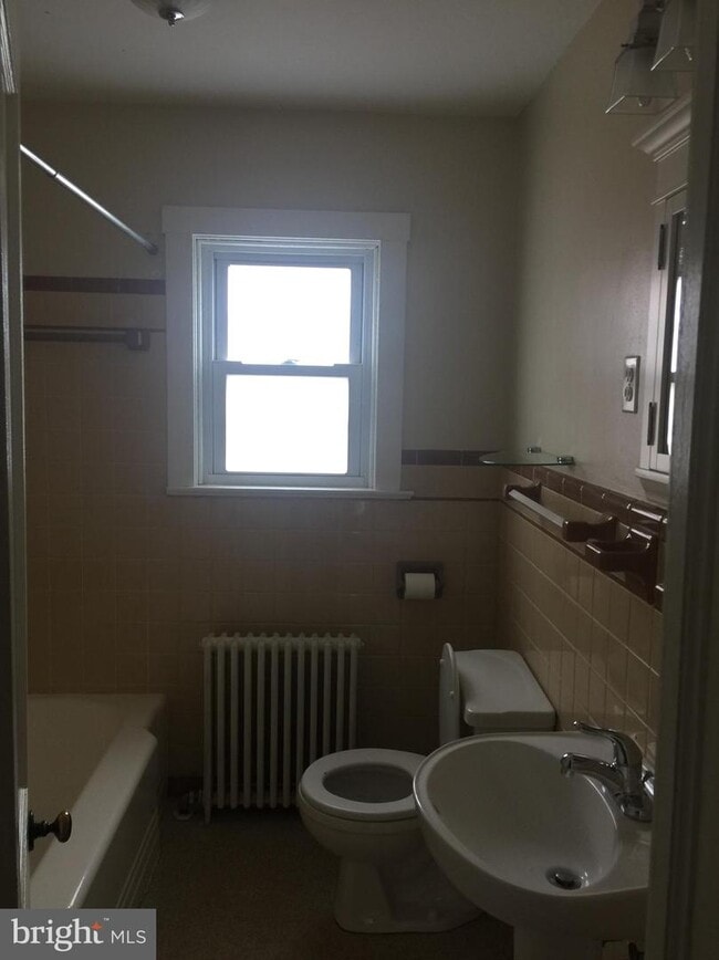 Building Photo - 308 Bellview Ave