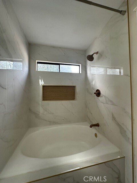 Building Photo - 547 Magnolia Ave