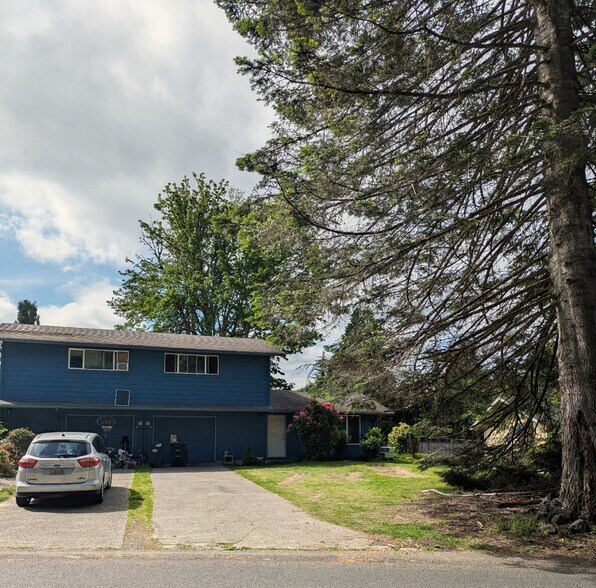 Primary Photo - 2713 Wilderness Dr SE