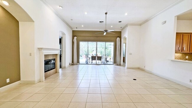 Building Photo - Elegant 4-Bedroom Home in Turtle Creek with Resort-Style Pool