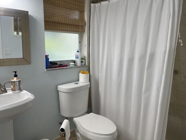 Building Photo - 3123 SW Natura Ave