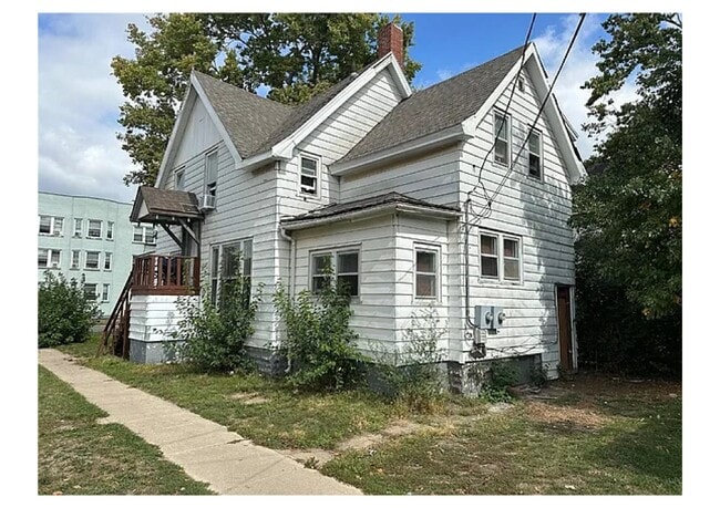 Building Photo - 1401 Bever Ave SE