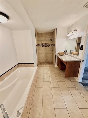 Building Photo - 228 Prairie View Ln