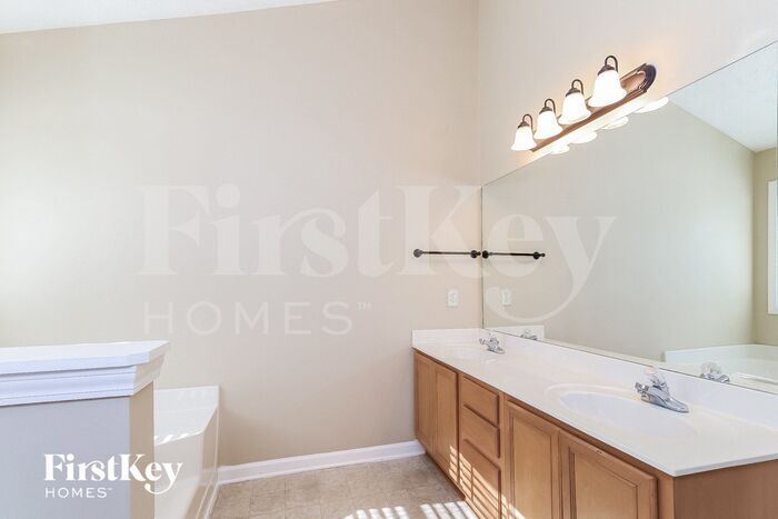Building Photo - 1128 Brandenberry Ln