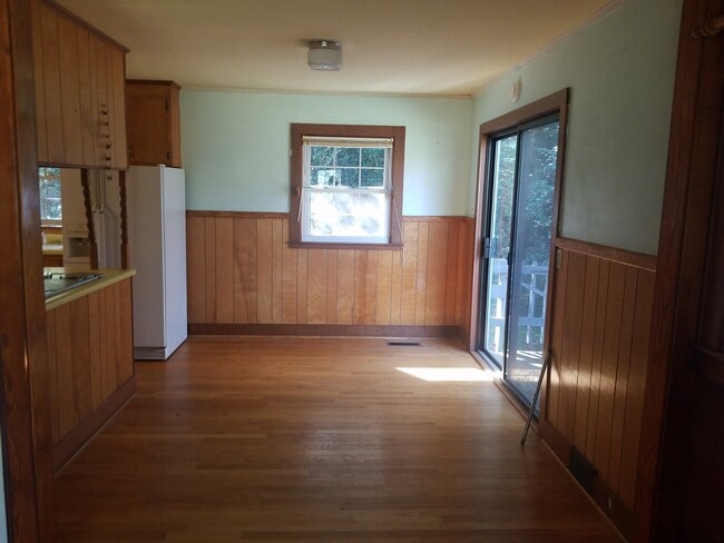 Building Photo - 41 Gingko Ln