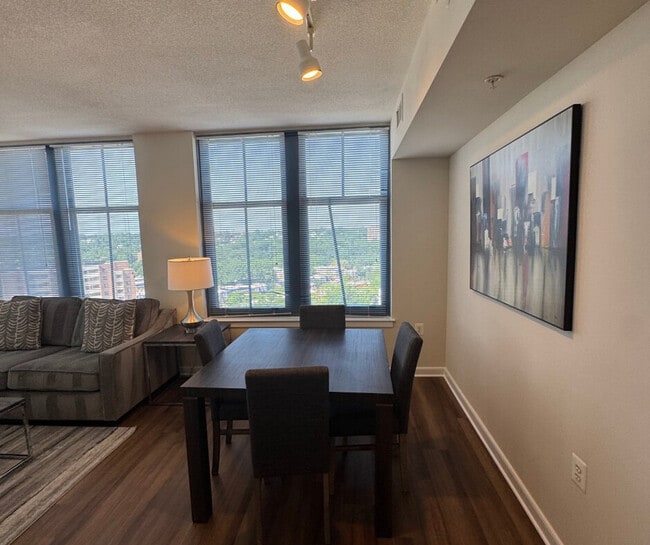 Building Photo - 1500 15th St S