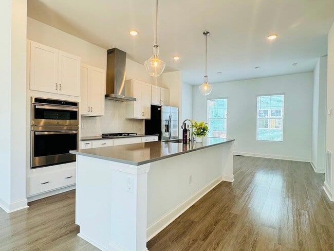 Building Photo - 511 Richland Crst Ln