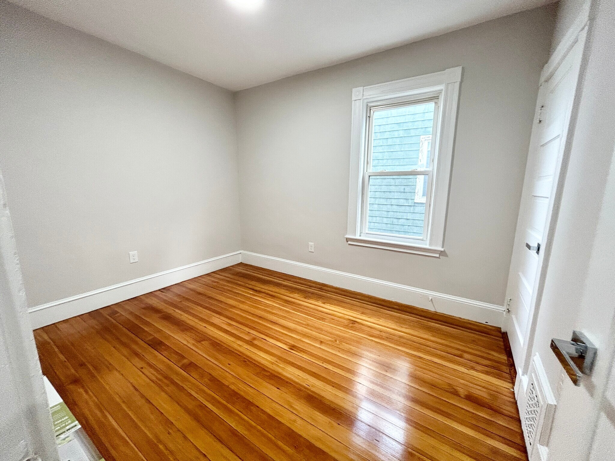 Building Photo - 21 Sudan St