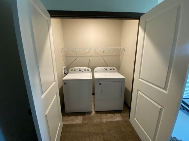 Building Photo - 3375 Pr Hts Wy