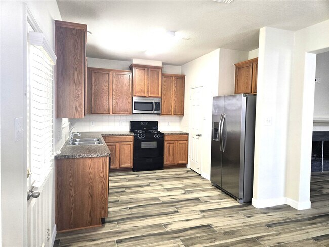 Building Photo - 6435 Richland Hills Dr