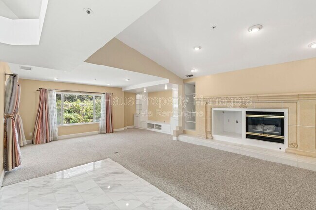 Building Photo - 4204 Explorer Ct