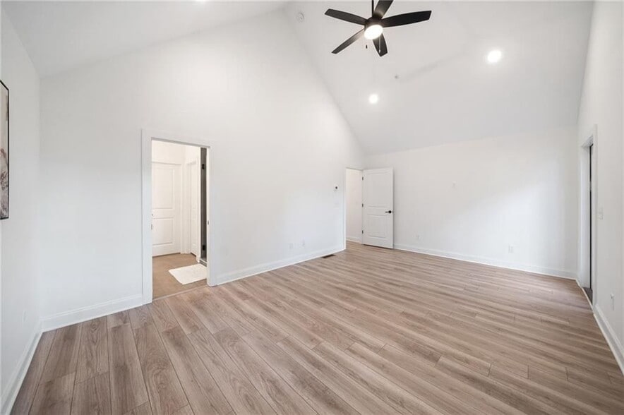 Building Photo - 104 Pearl St