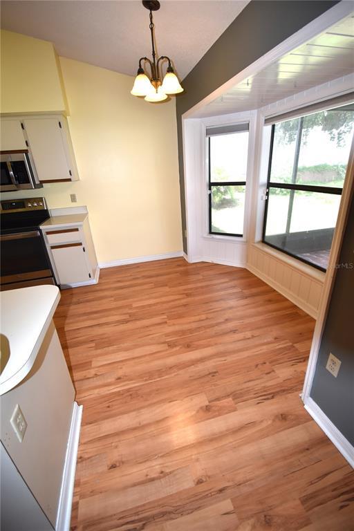 Building Photo - 9109 Queen Elizabeth Ct