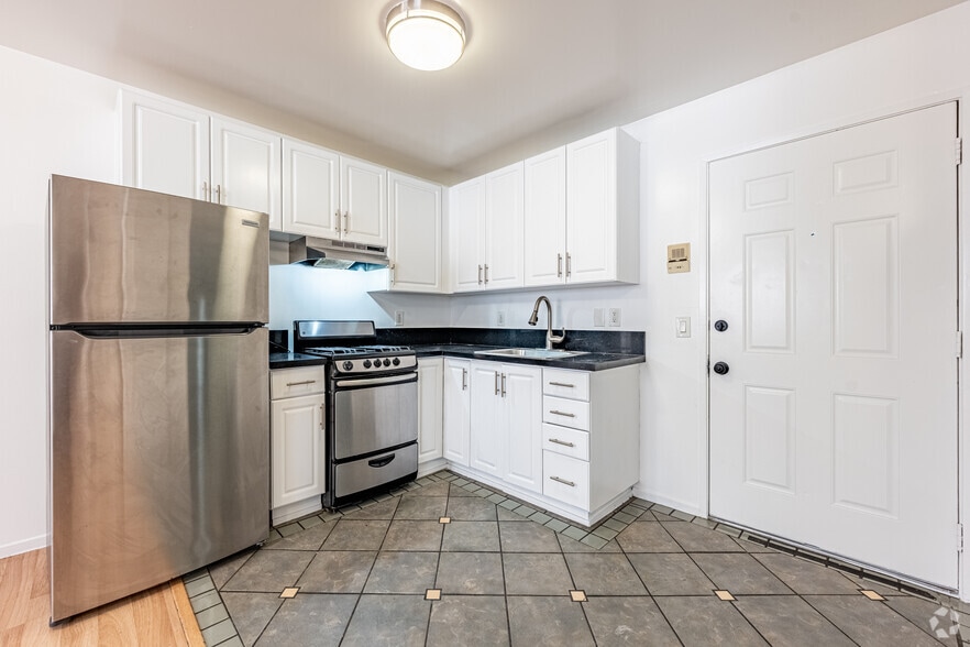 Studio - 431SF - Kitchen - Hilltop Lofts