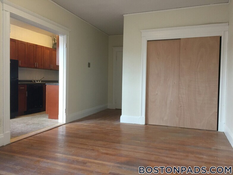 Building Photo - 1171 Boylston St