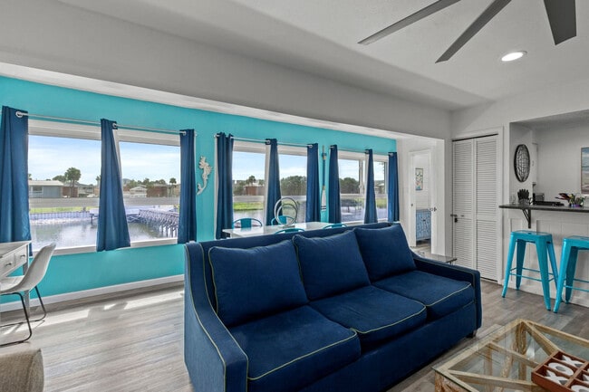 Building Photo - 4000 Gulf Terrace Dr