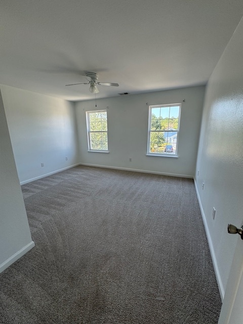 Building Photo - 3030 Hollybrooke Dr