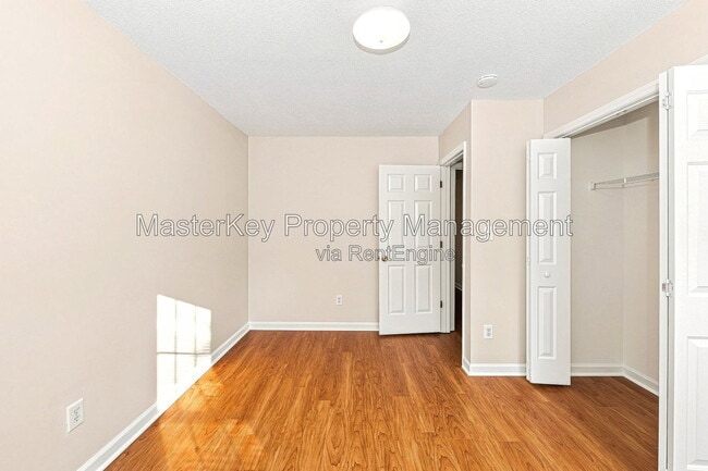Building Photo - 6307 Forest Ridge Dr
