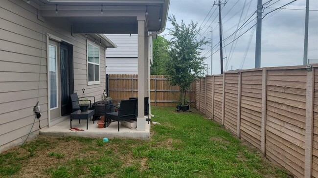 Building Photo - 3117 Armidale Dr