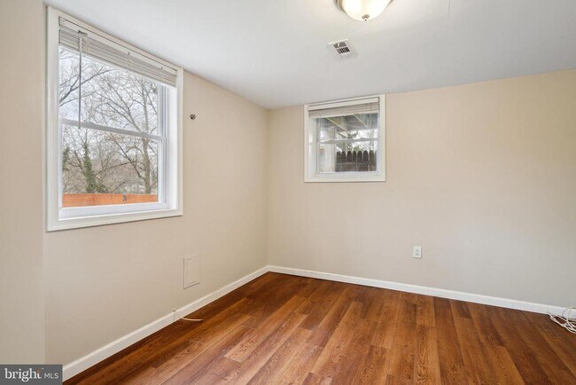 Building Photo - 6329 Gentele Ct