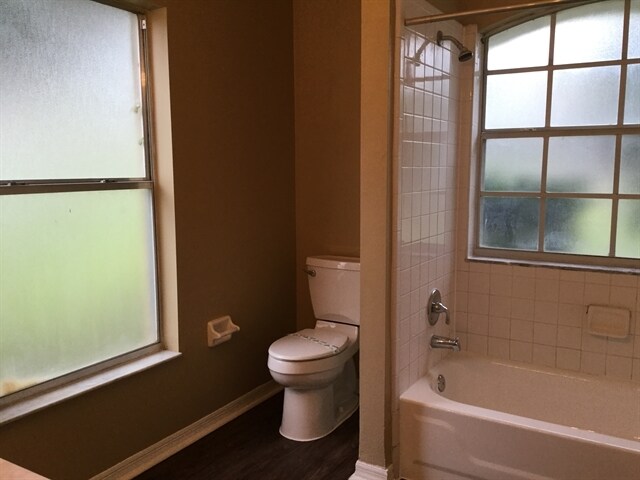 Building Photo - 15920 Lake Orienta Ct