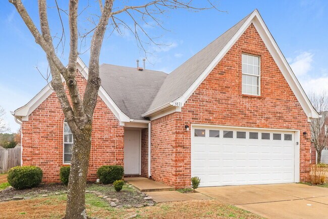 Building Photo - 5871 Carrel Cove