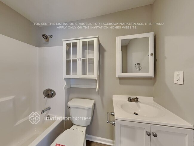 Building Photo - 4560 Gunbarrel Dr