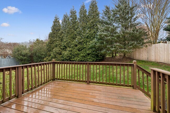 Building Photo - Located in the highly desirable McKays Mill community in Franklin, TN