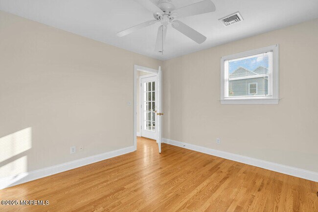 Building Photo - 20 Starboard St