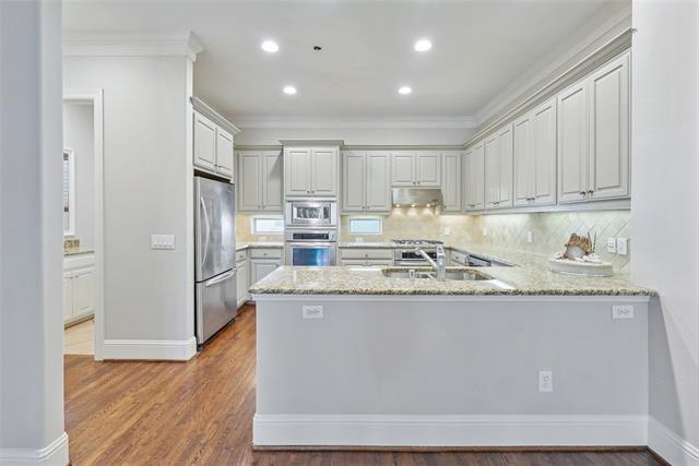 Building Photo - 4502 Holland Ave