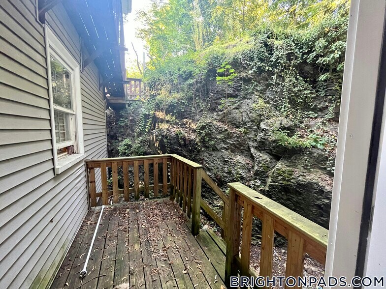 Building Photo - 1789 Commonwealth Ave