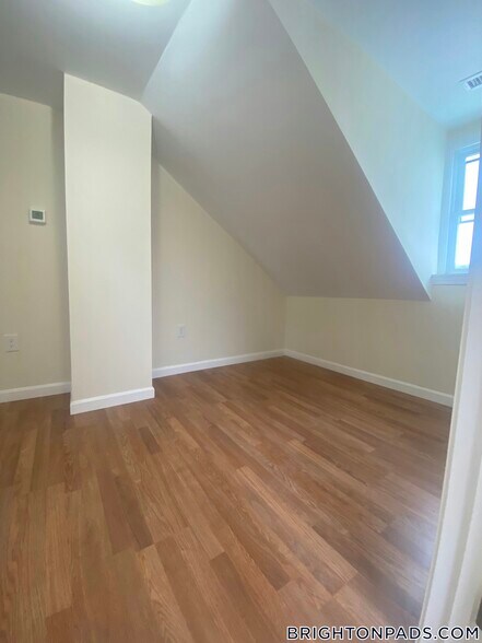 Building Photo - 20R Winship St