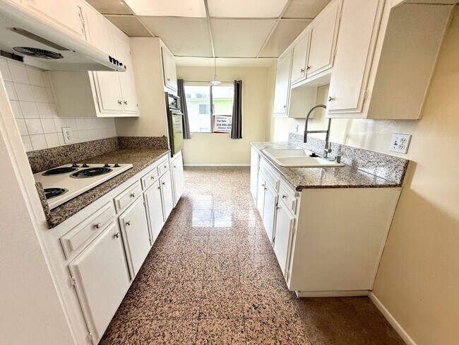 Building Photo - 1301 S Atlantic Blvd