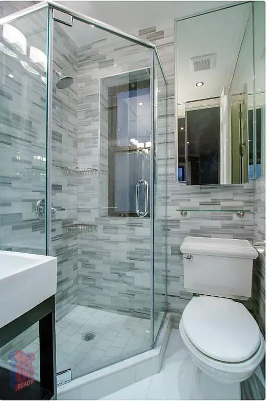 Building Photo - 5 W 103rd St