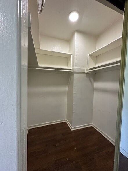 Building Photo - 631 Coronado Ter