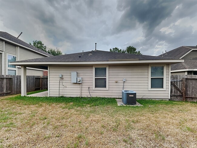 Building Photo - 9215 Birch Springs Dr