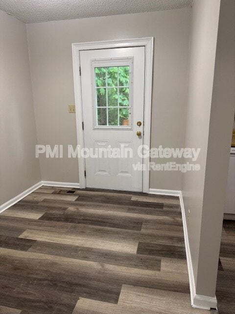 Building Photo - 54 Greenwood Dr