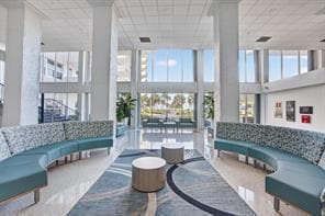 Building Photo - 405 N Ocean Blvd