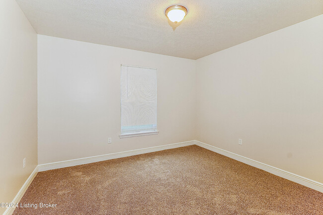 Building Photo - 2821 Rowan St