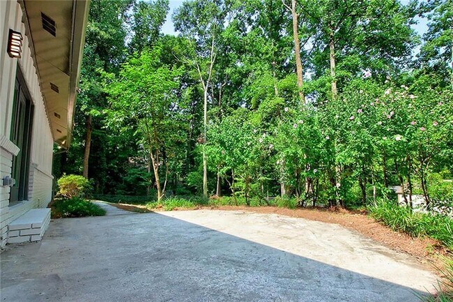 Building Photo - 4176 Triple Creek Ct NE