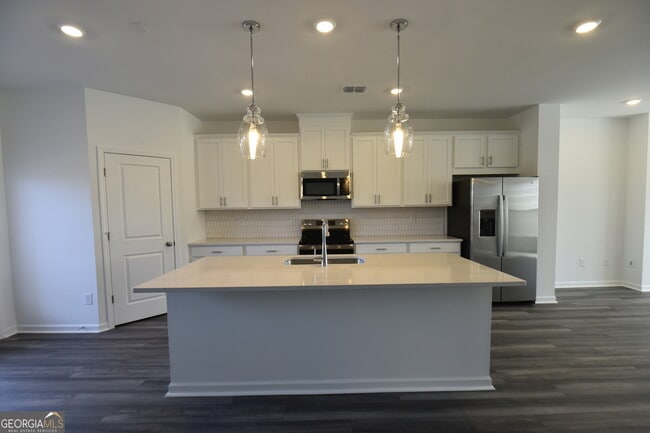 Building Photo - 2839 Rosehall Way