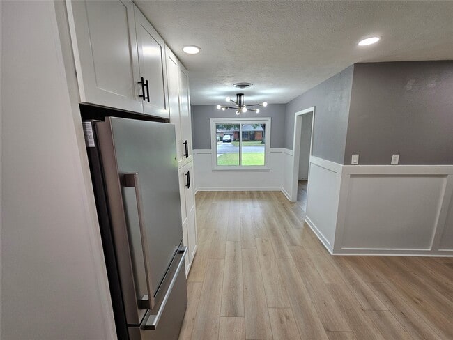 Building Photo - 1300 Lawrence St