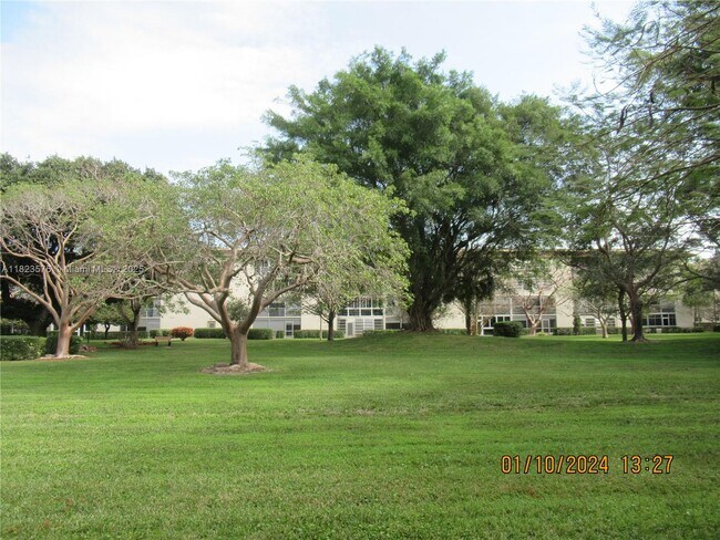 Building Photo - 2405 Antigua Cir