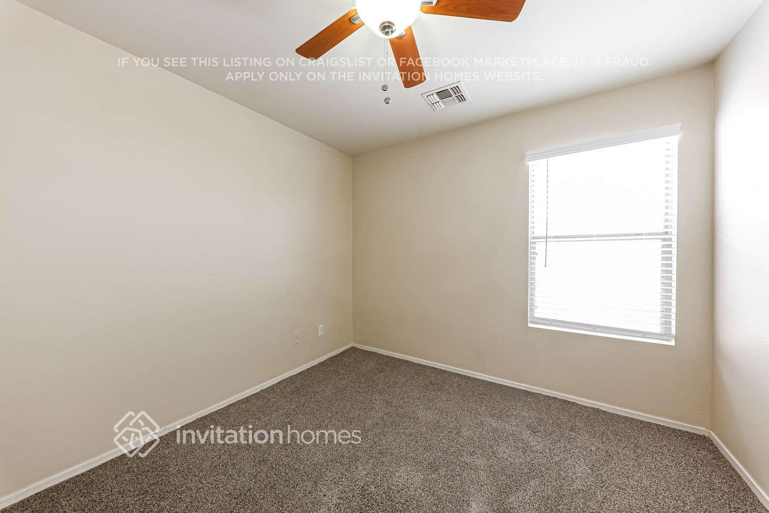 Building Photo - 15230 N 162nd Ln