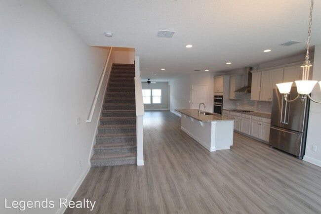 Building Photo - 4 br, 3.5 bath House - 413 Diamond Dove Cove