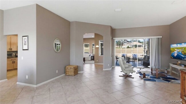 Building Photo - 467 W Mickey Mantle Path